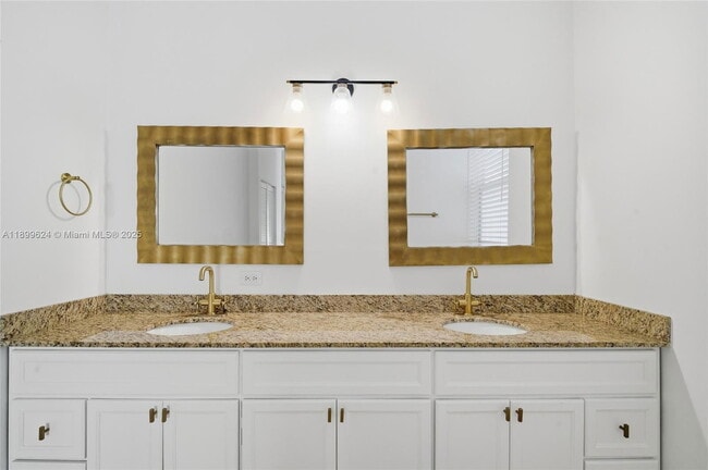 Building Photo - 1049 Thistle Creek Ct