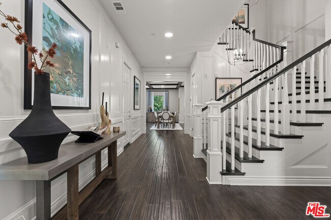 Building Photo - 55 suede