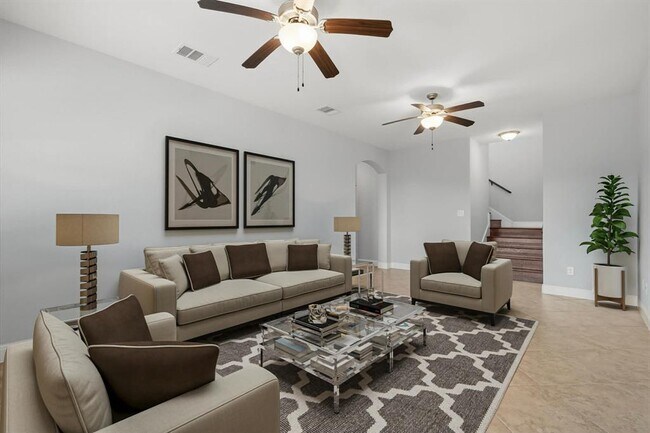 Building Photo - 17813 Kingfisher Ridge Dr