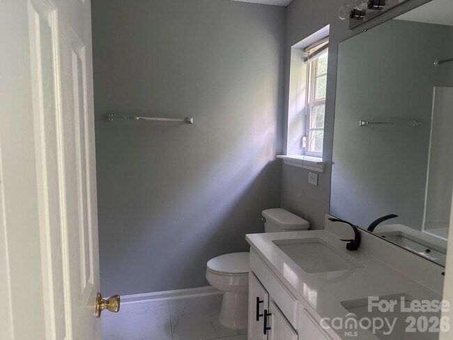 Building Photo - 5209 Ficus Tree Ln