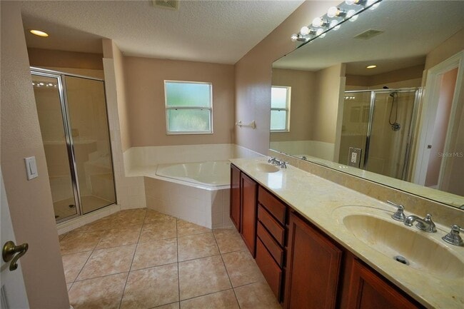 Building Photo - 6937 Dolce Way