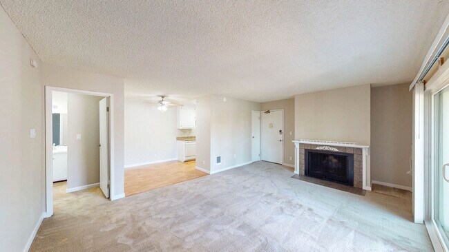 Building Photo - 551 Alameda del Prado