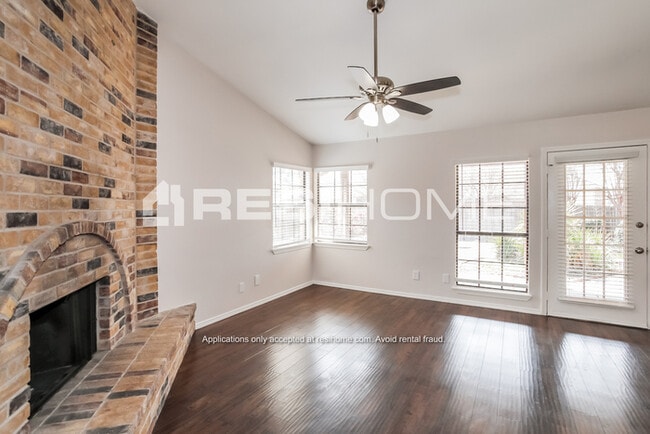 Building Photo - 4525 Larner St