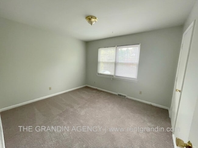 Building Photo - 1770 Elbert Dr