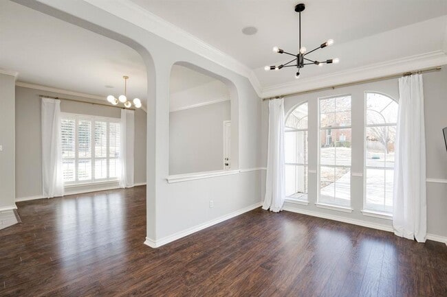 Building Photo - 2916 Alsatia Dr