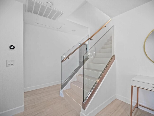 Building Photo - 11748 Via Chona