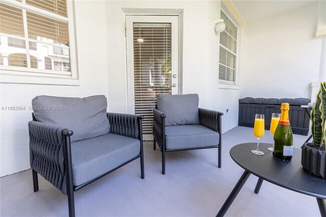 Building Photo - 3255 NE 184th St