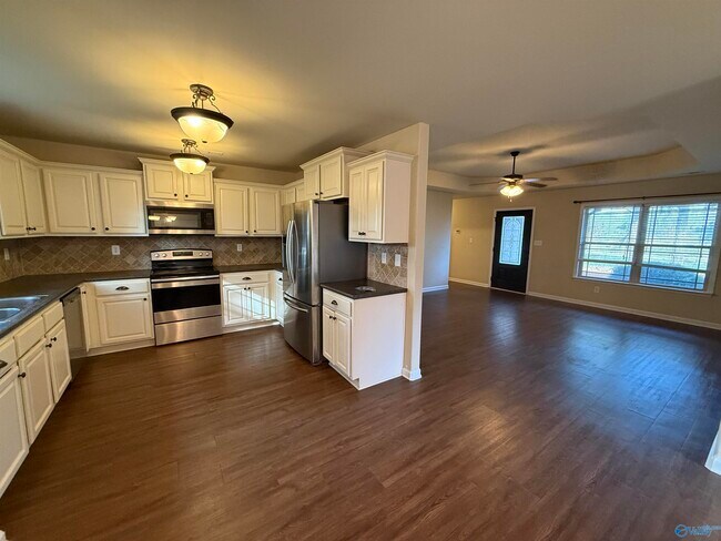 Building Photo - 824 Bell Factory Rd