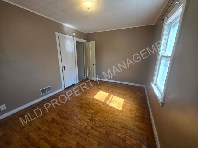 Building Photo - 3-Bedroom Home in Saginaw