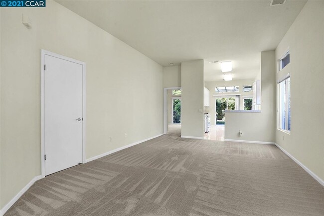 Building Photo - 276 Black Amber Way