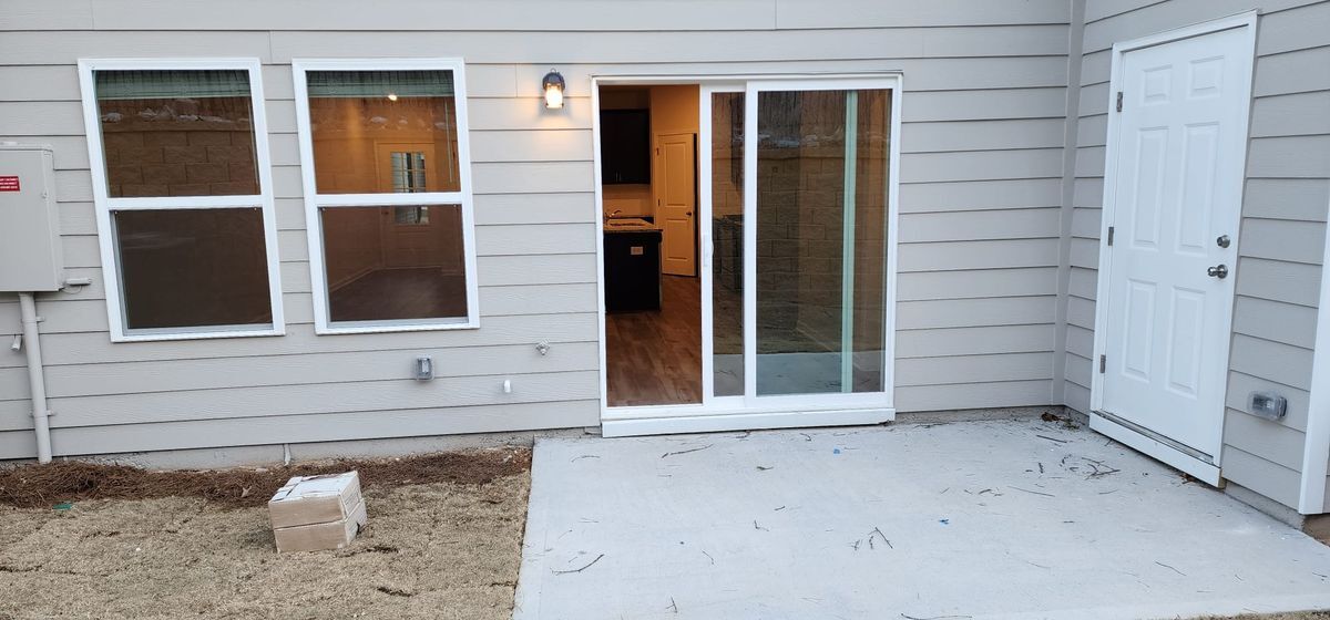 Building Photo - 112 Cedar Ln