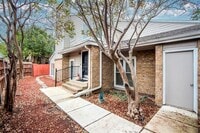 Building Photo - 2724 Meadowstone Ct