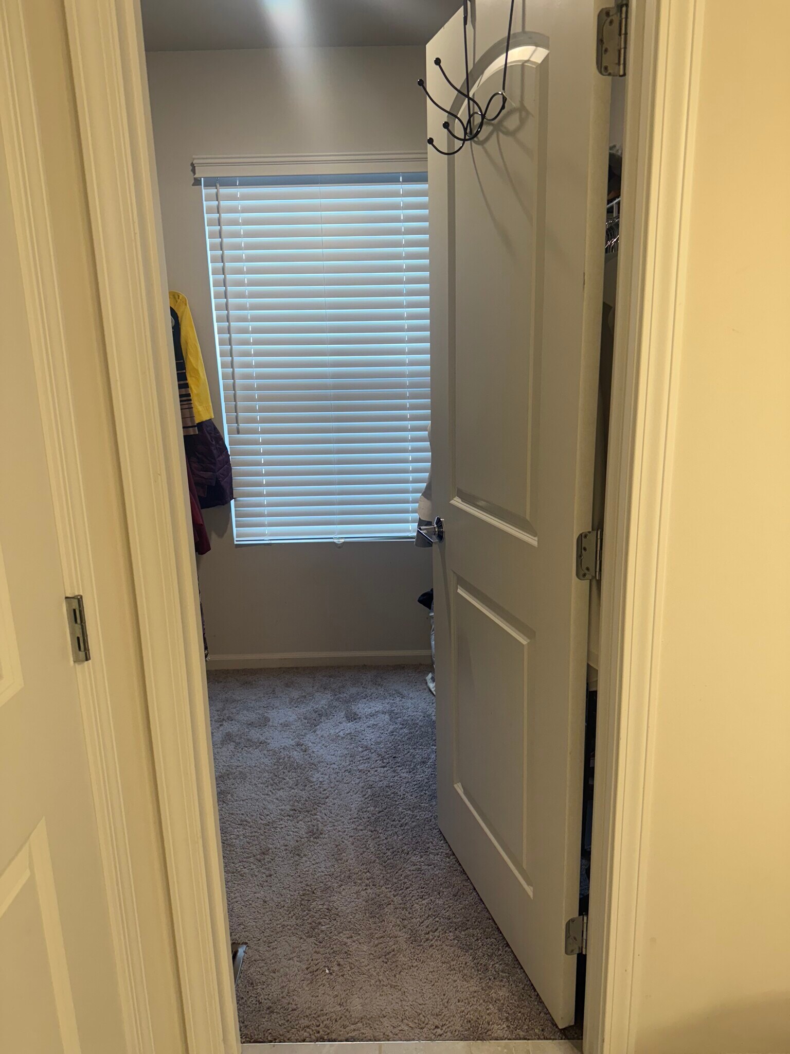 Building Photo - 8692 Pioneer St