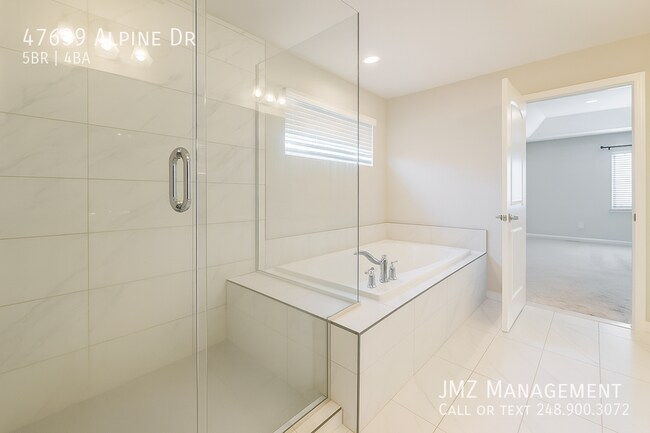 Building Photo - 47639 Alpine Dr