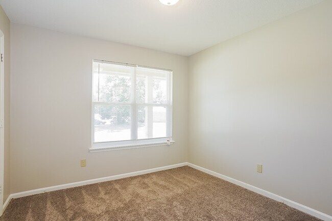 Building Photo - Lovely 3 Bedroom in Hephzibah, GA!