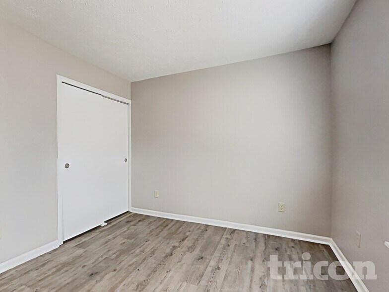 Building Photo - 5147 S Orth Dr