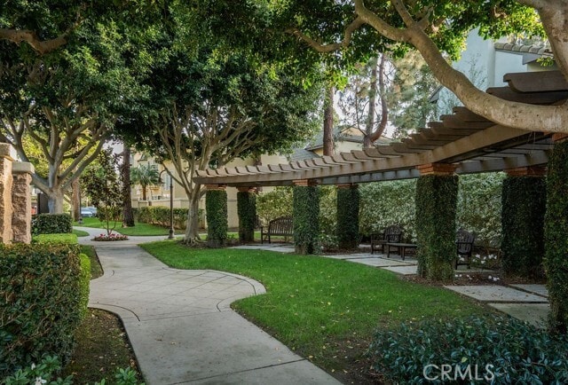 Building Photo - 17 Auvergne