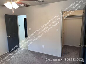 Building Photo - 901 Manchester Ct