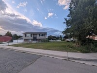 Building Photo - 528 Hindley Dr