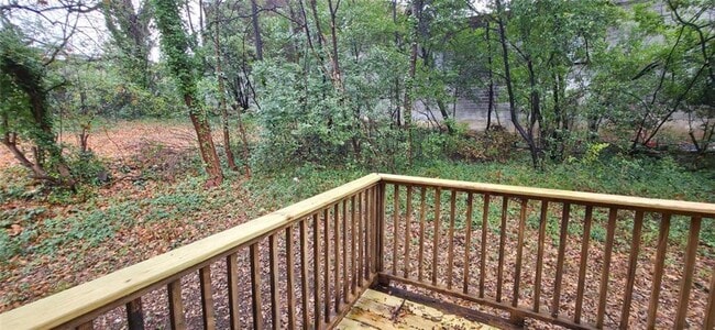 Building Photo - 162 Walnut St SW