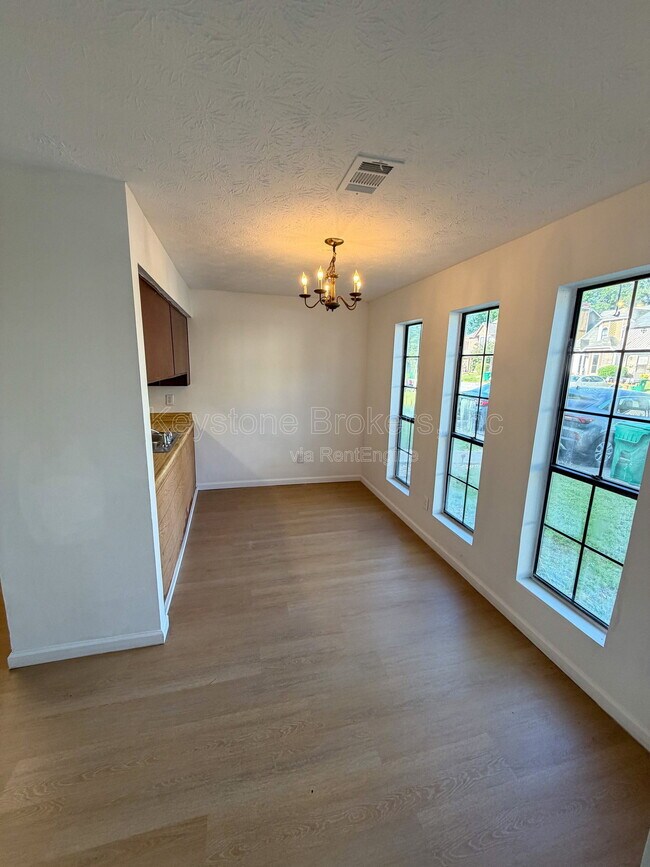 Building Photo - 869 Heritage Oaks Dr