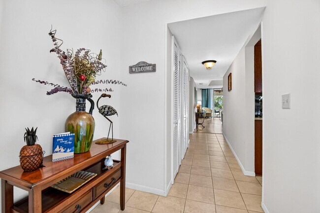 Building Photo - 3425 Via Poinciana