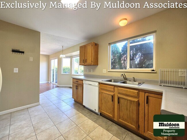 Building Photo - 5920 Kittery Dr