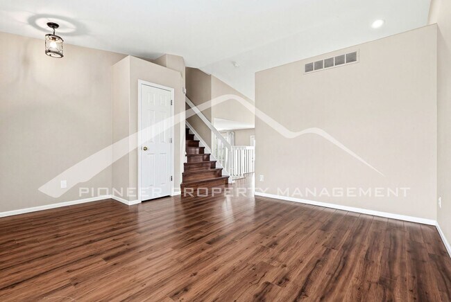 Building Photo - Spacious Home with Central AC and Washer/Dryer