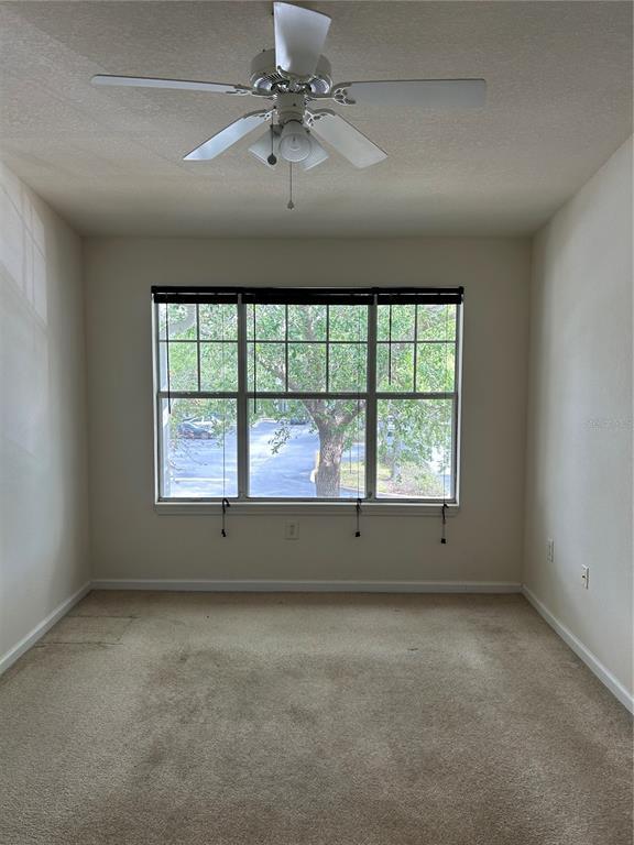 Building Photo - 11901 Sandy Knoll Ct