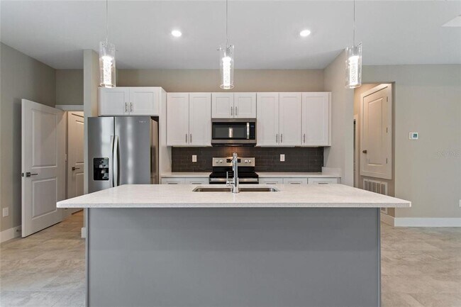 Building Photo - 3327 Trapper Ln