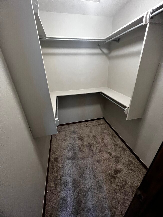 Mater Closet - 505 5th St