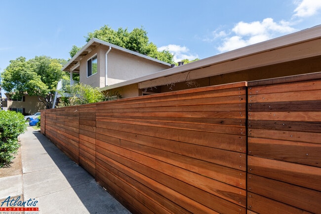 Building Photo - 1136 Ayala Dr
