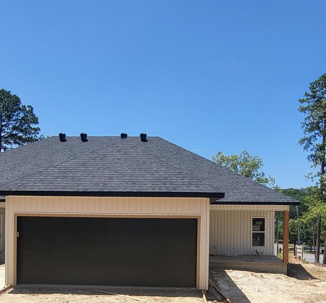 Building Photo - 1801 Aldersgate Rd