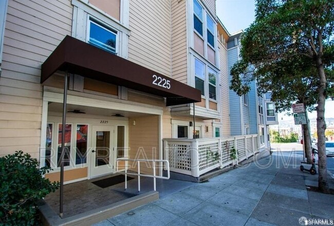 Building Photo - 2225 23rd St