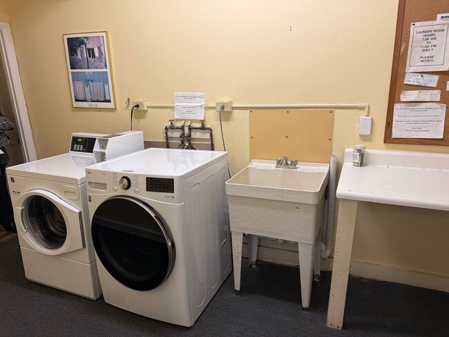 Building Photo - 26 Summer St