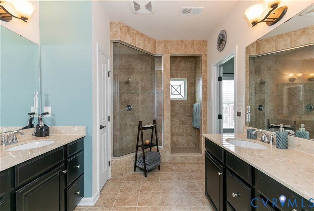 Building Photo - 1807 Liesfeld Parkway