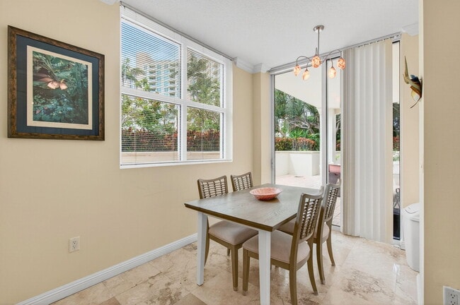 Building Photo - 3700 S Ocean Blvd