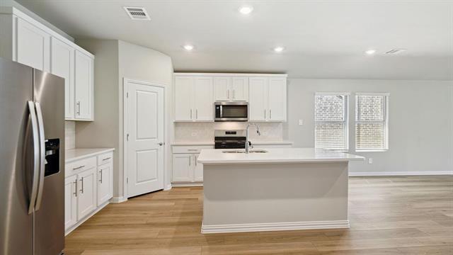 Building Photo - 821 Sunflower Rd