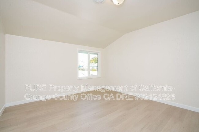 Building Photo - 5252 Sisson Dr