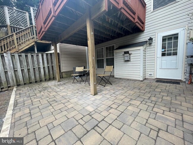 Building Photo - 14286 Glade Spring Dr