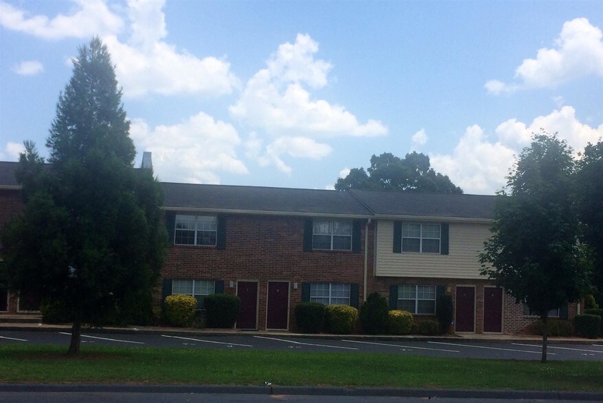 The Carolina Apartments 215 Paper Mill Rd Lawrenceville GA 30046