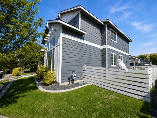 Building Photo - 4504 Corvina St
