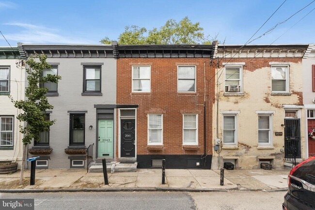 Primary Photo - 2041 Pemberton St