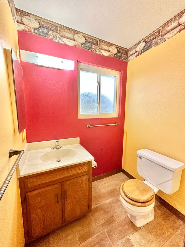 Building Photo - 1467 Knoll Park Ln