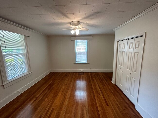 Building Photo - 805 N Buchanan Blvd