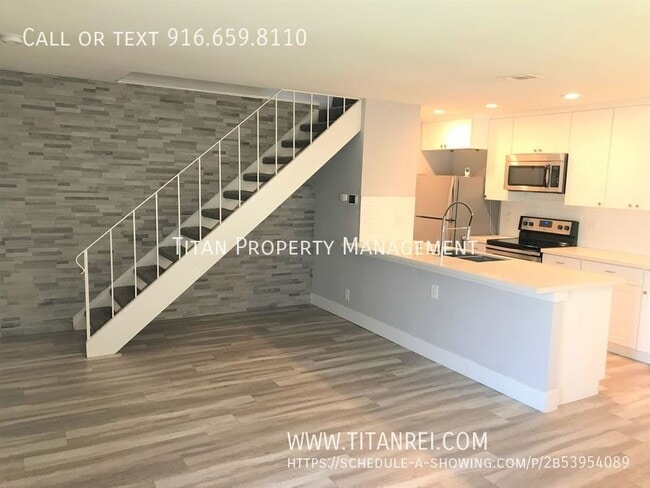 Primary Photo - 2013 Benita Dr