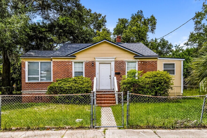 Primary Photo - 1130 Saratoga Blvd