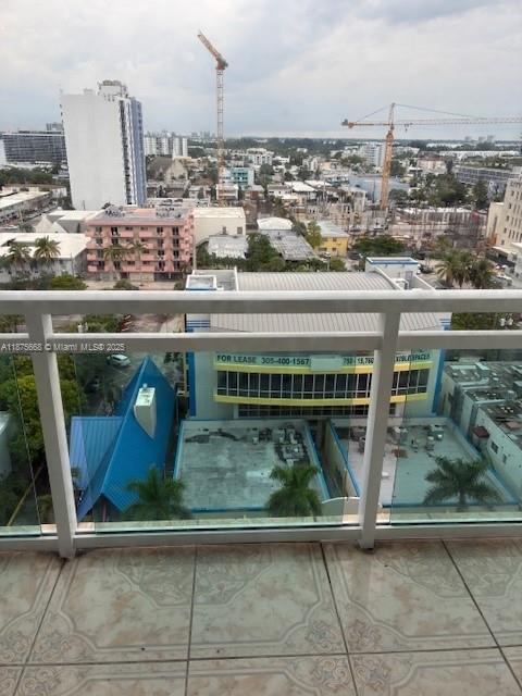 Building Photo - 6917 Collins Ave