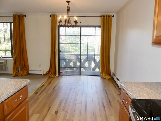 Building Photo - 50 Aiken St