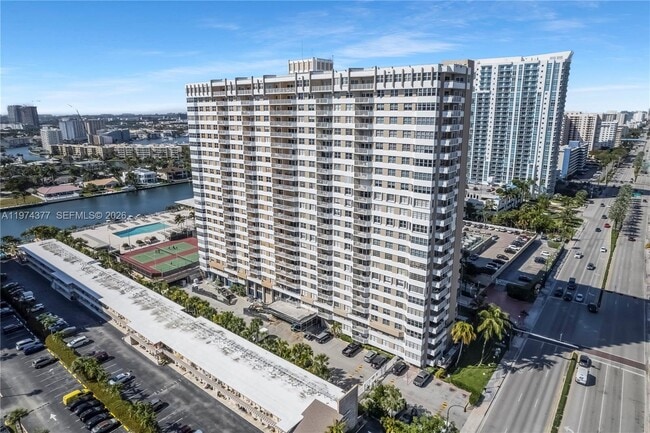 Building Photo - 1985 S Ocean Dr